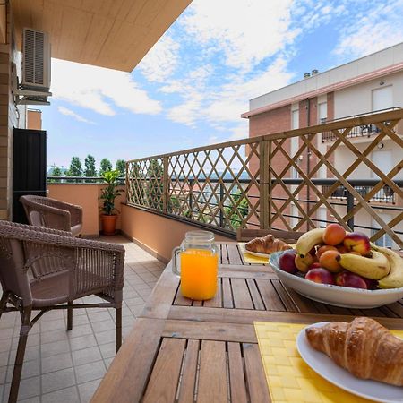 Casa Baia Flaminia Διαμέρισμα Πέζαρο Εξωτερικό φωτογραφία