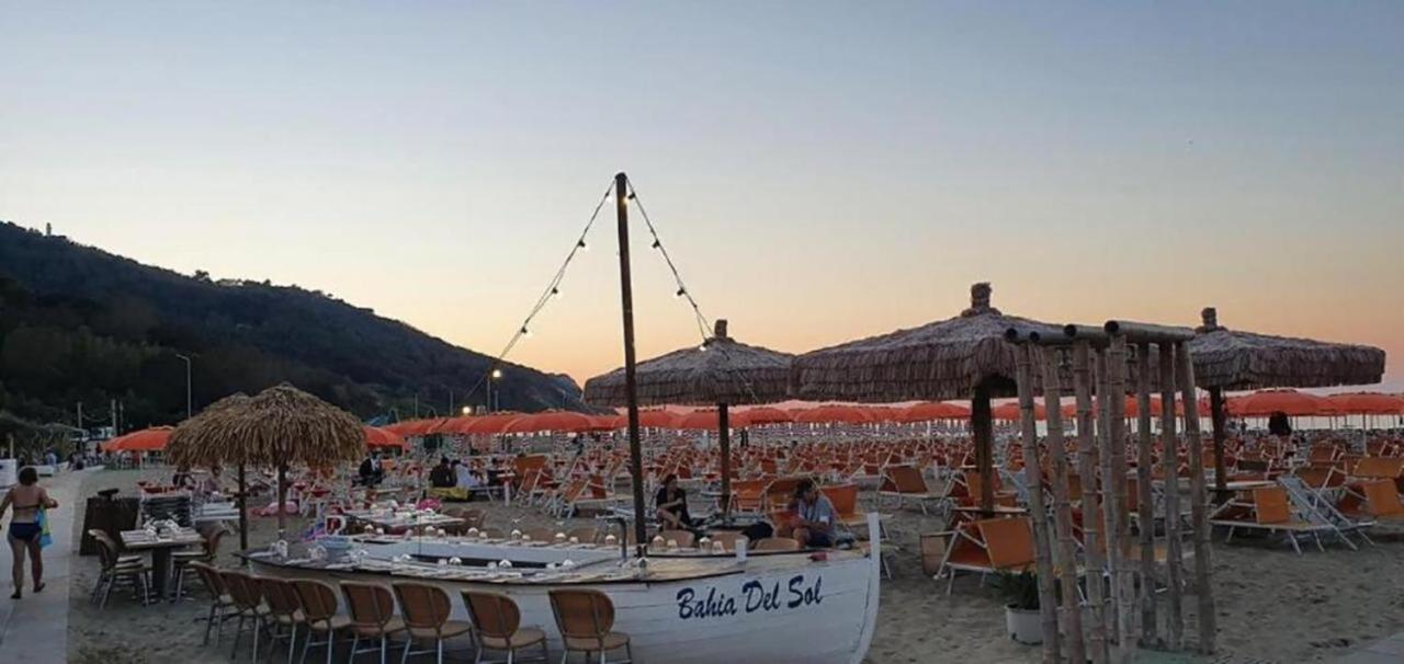 Casa Baia Flaminia Διαμέρισμα Πέζαρο Εξωτερικό φωτογραφία